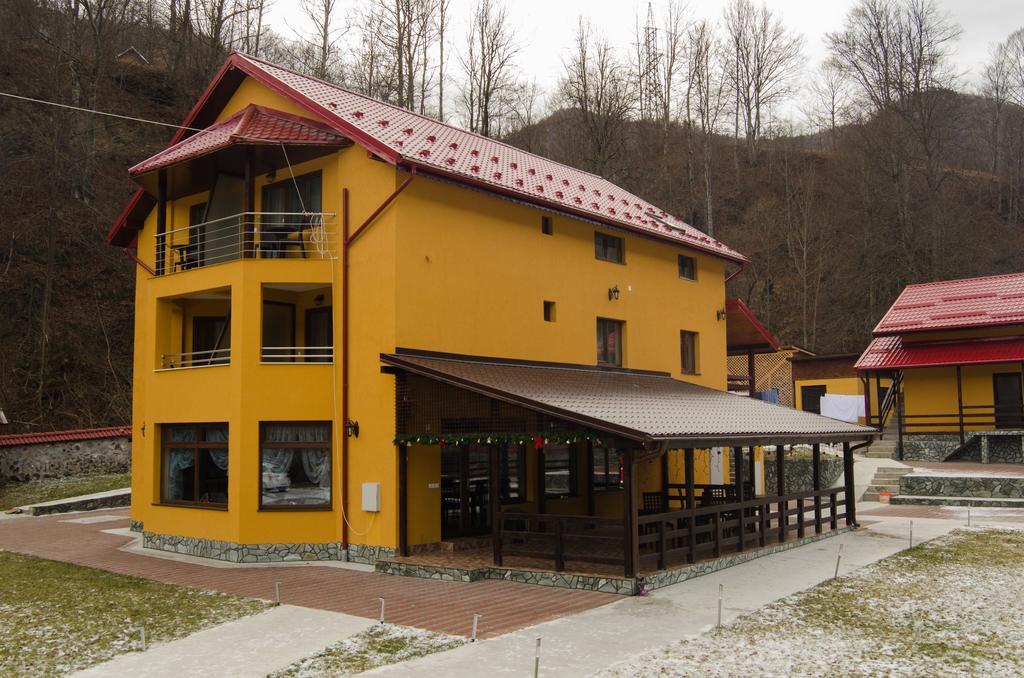 Pensiunea Roberto Malaia Exterior photo